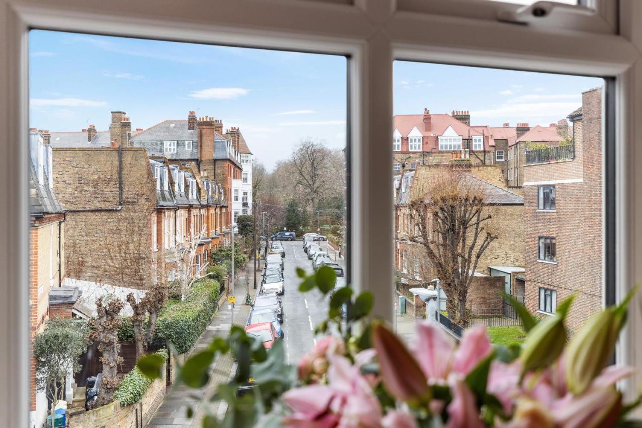 Bright & Cosy Gem ~ Battersea Park View ~ King Bed Apartment London Bagian luar foto