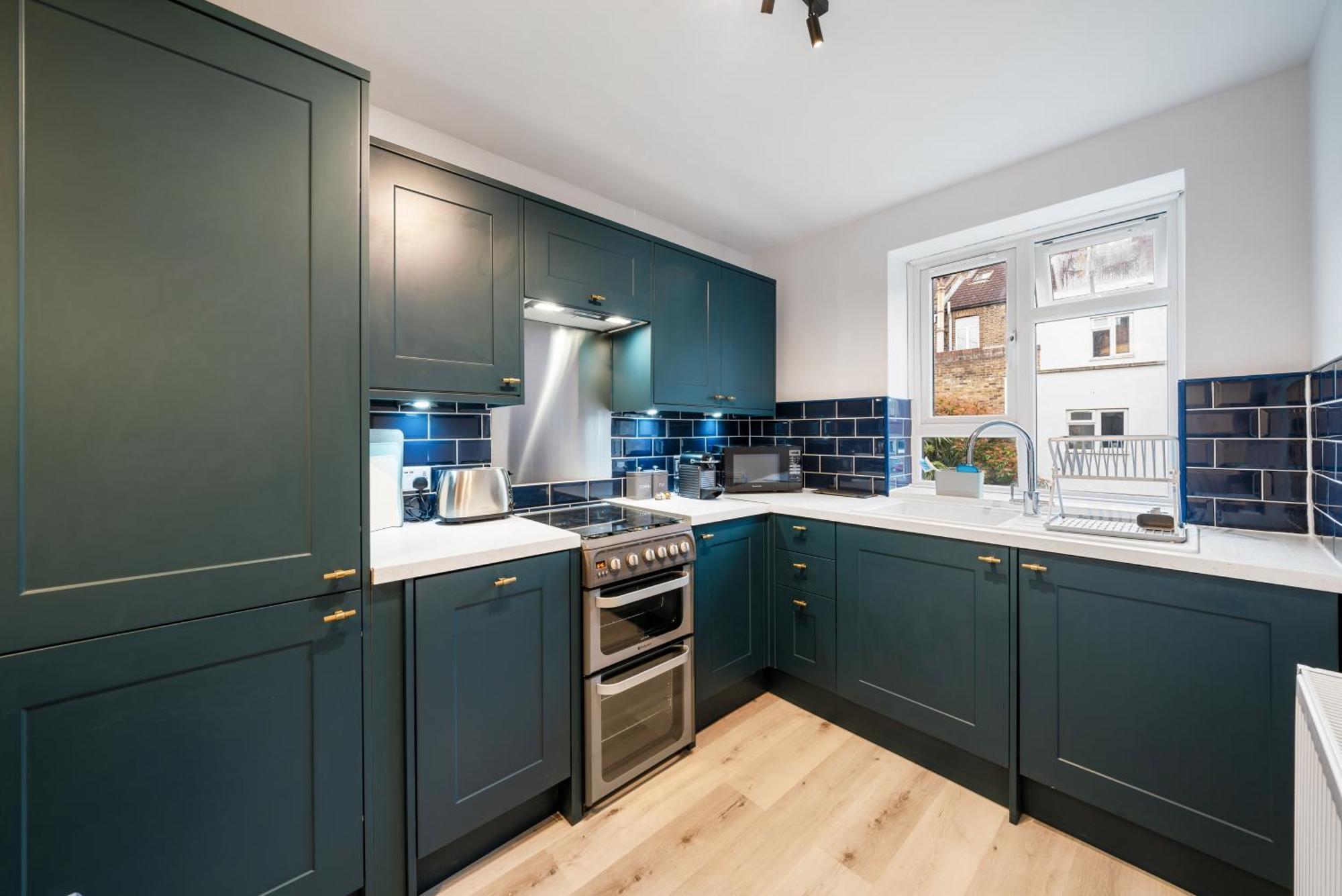 Bright & Cosy Gem ~ Battersea Park View ~ King Bed Apartment London Bagian luar foto