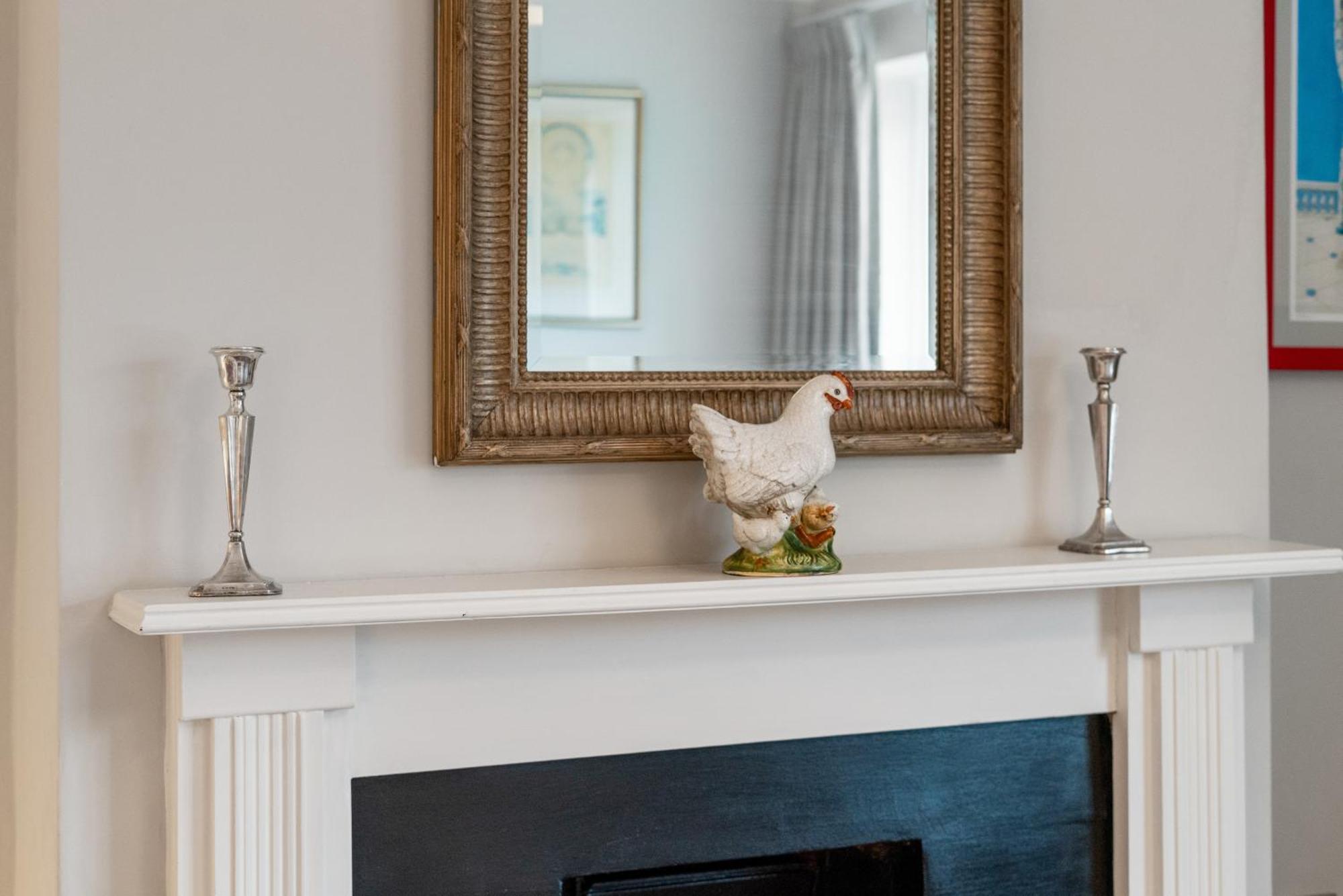 Bright & Cosy Gem ~ Battersea Park View ~ King Bed Apartment London Bagian luar foto