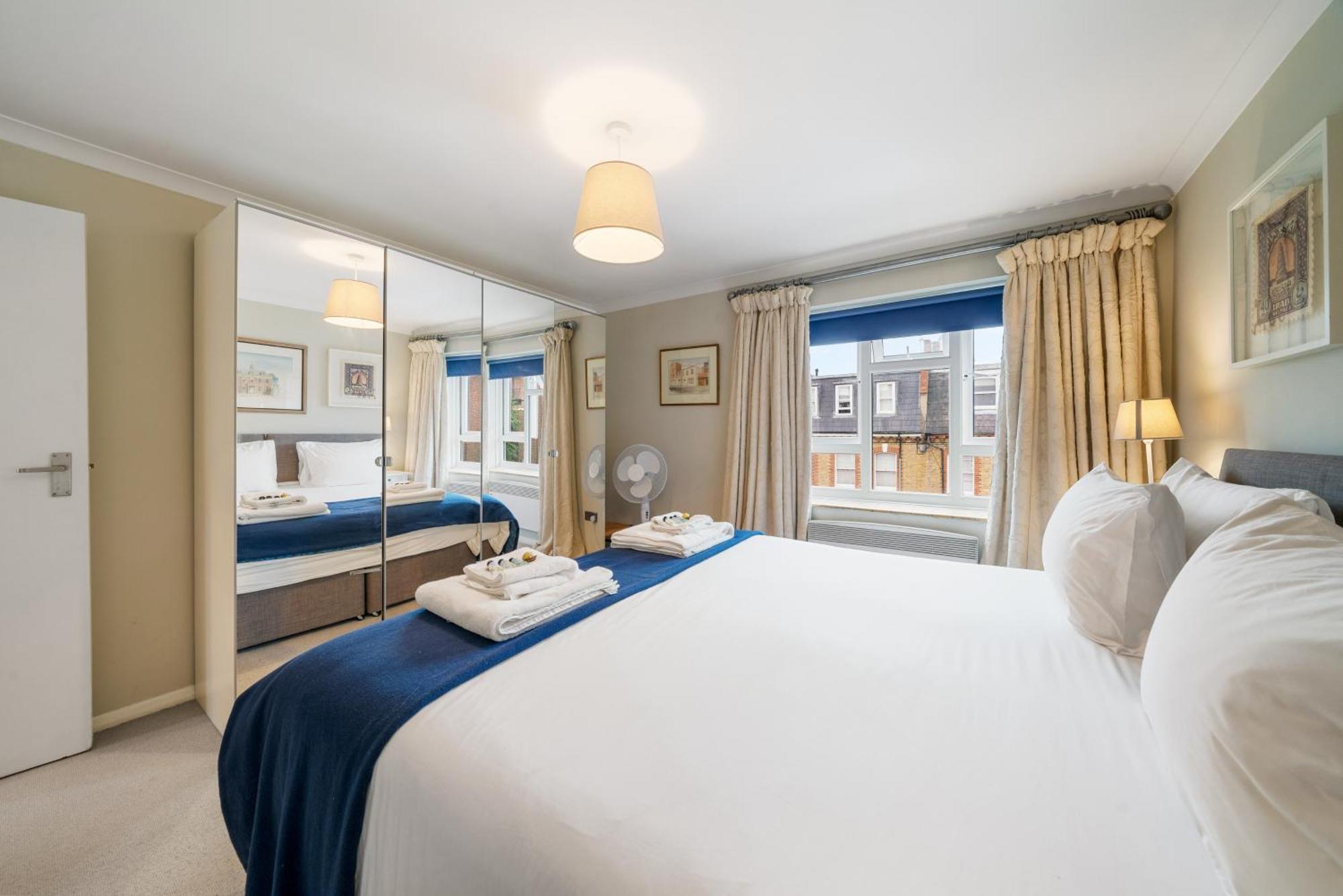 Bright & Cosy Gem ~ Battersea Park View ~ King Bed Apartment London Bagian luar foto