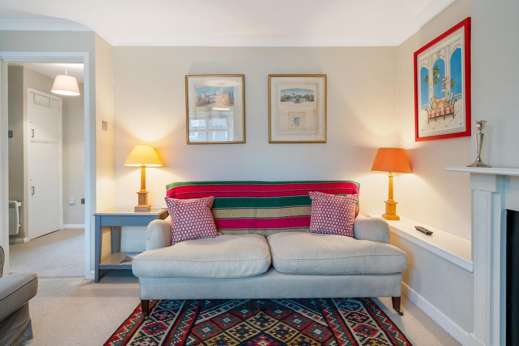 Bright & Cosy Gem ~ Battersea Park View ~ King Bed Apartment London Bagian luar foto
