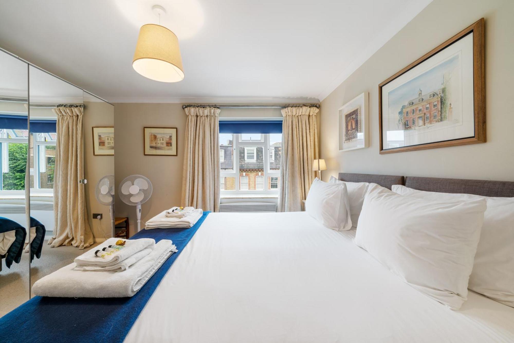 Bright & Cosy Gem ~ Battersea Park View ~ King Bed Apartment London Bagian luar foto